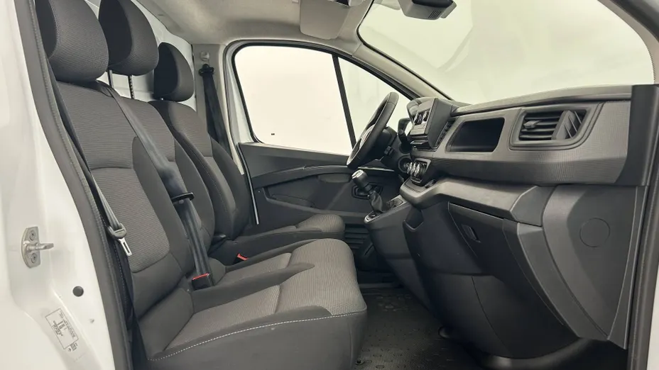 RENAULT Trafic -