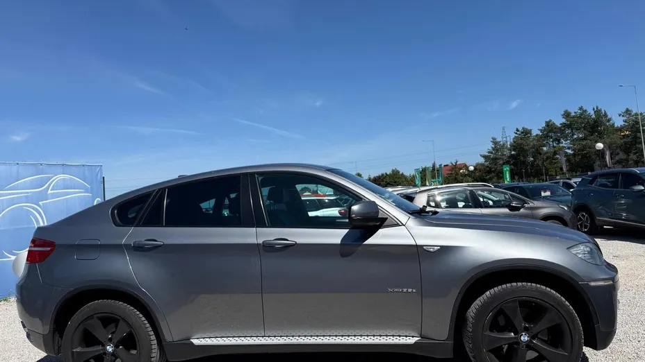 BMW X6 -