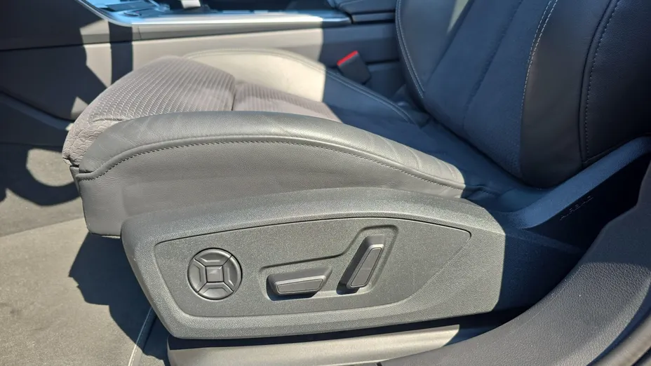 AUDI S6 Avant -