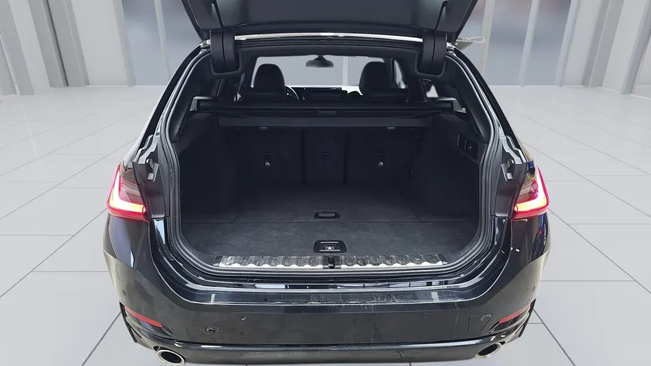 BMW Seria 3 320d xDrive mHEV aut