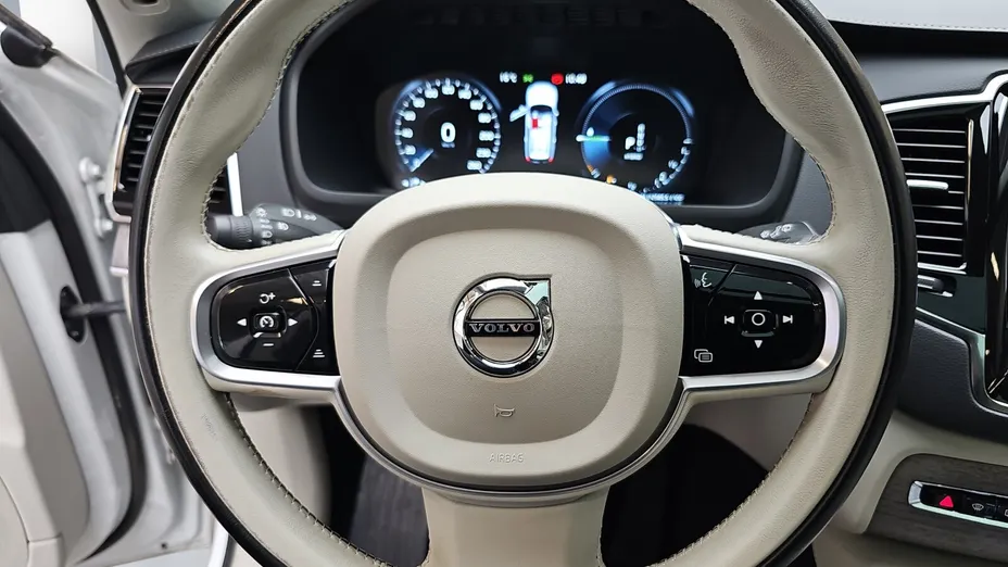 VOLVO XC90 XC90 T8 AWD Plug-In Hybrid Inscription 7os aut