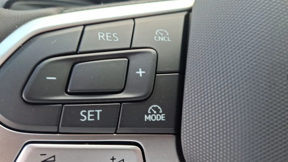 VOLKSWAGEN Crafter Crafter 35 BiTDI (16,4m3) aut Nowy