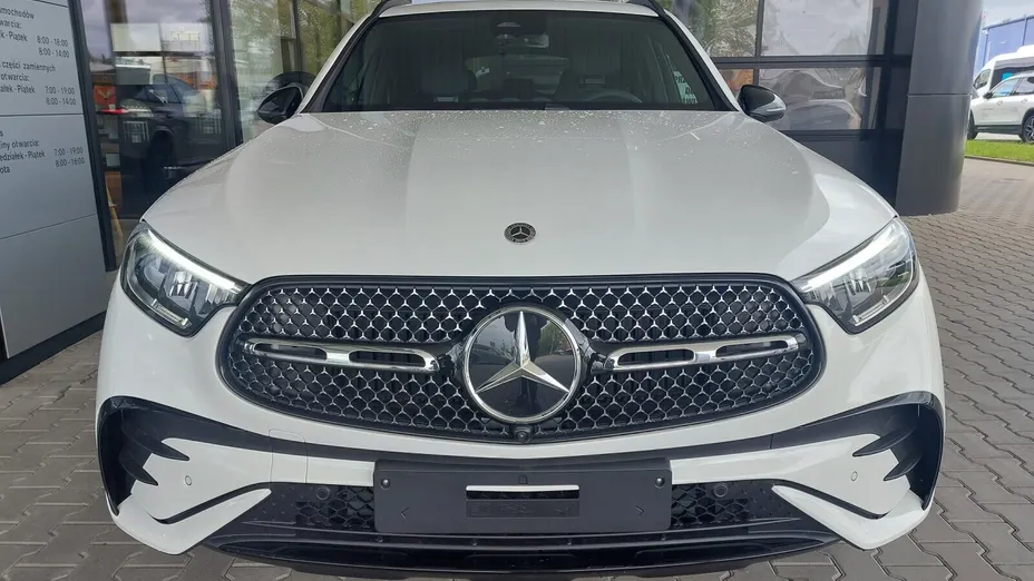 MERCEDES-BENZ GLC -