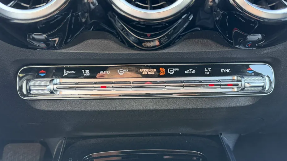 MERCEDES-BENZ GLB GLB 200 d Progressive 8G-DCT