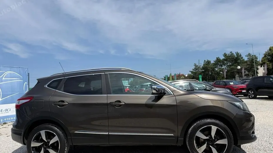 NISSAN Qashqai Qashqai 1.2 DIG-T Acenta