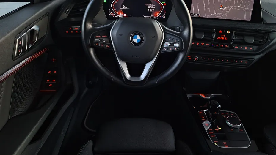 BMW Seria 1 118i Sport Line aut