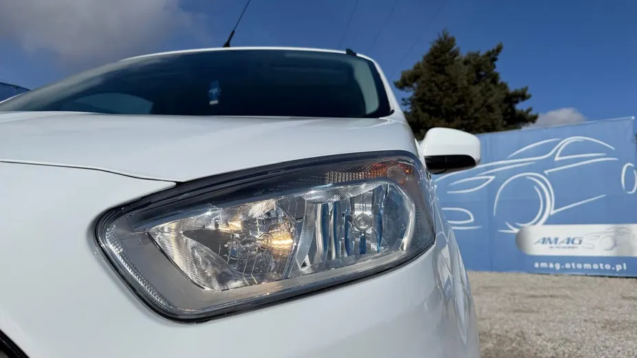 FORD Tourneo Courier -