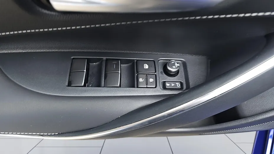 TOYOTA Corolla Corolla 1.8 Hybrid Style