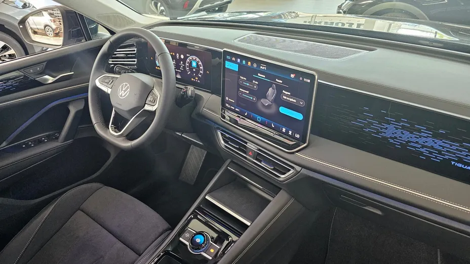 VOLKSWAGEN Tiguan Tiguan 1.5 eTSI Elegance DSG Nowy