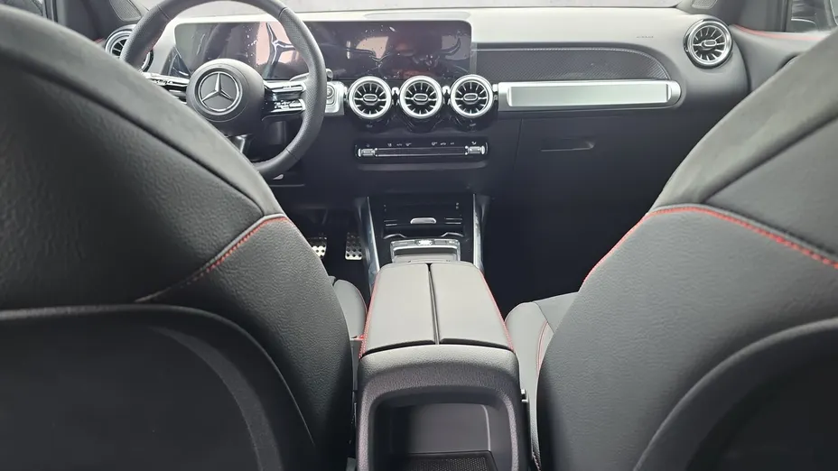 MERCEDES-BENZ GLB GLB 200 d AMG Line 8G-DCT