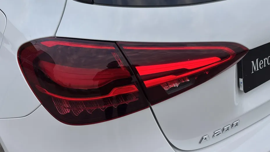 MERCEDES-BENZ A Klasa A 200 AMG Line 7G-DCT