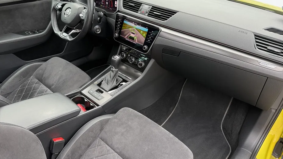 SKODA Superb Superb 2.0 TSI Sportline DSG