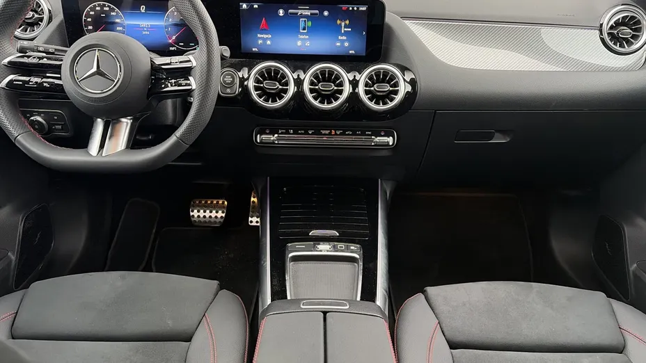 MERCEDES-BENZ GLA GLA 200 mHEV AMG Line 7G-DCT
