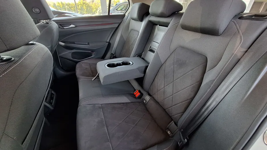 VOLKSWAGEN Golf Golf VIII 1.5 eTSI EVO Style DSG