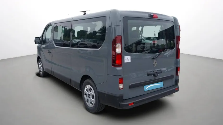 RENAULT Trafic -
