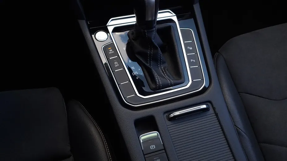 VOLKSWAGEN Arteon Arteon 2.0 TDI 4Motion R-Line DSG