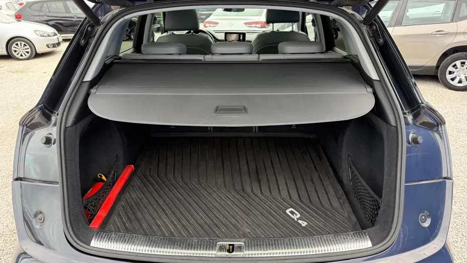 AUDI Q5 -