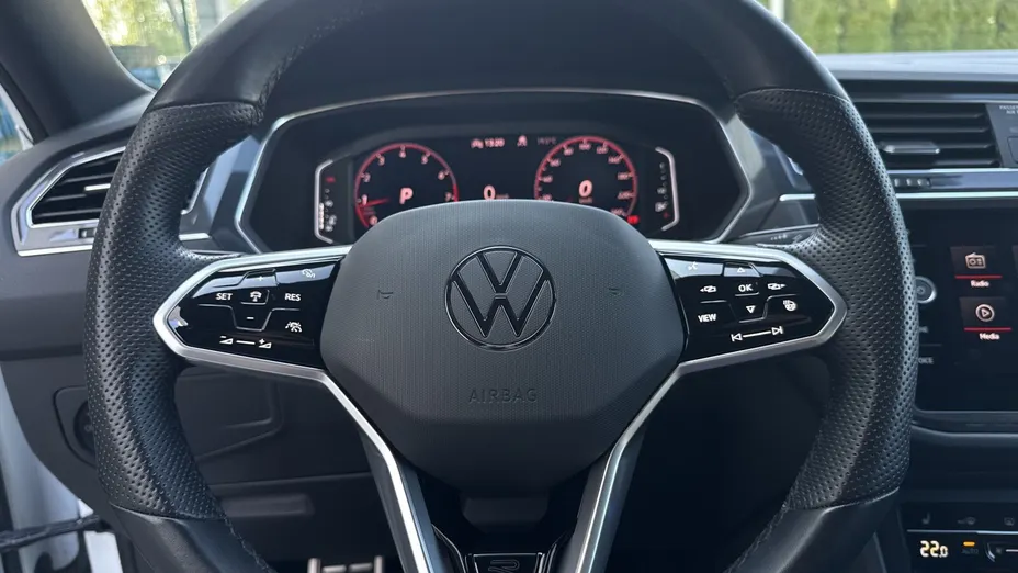 VOLKSWAGEN Tiguan Allspace -