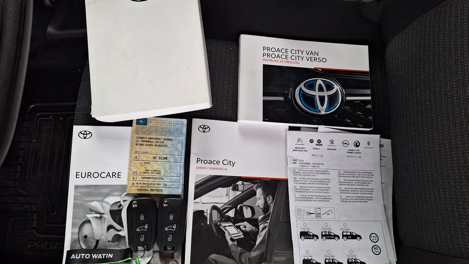 TOYOTA Proace City Verso Proace City Verso 1.2 D-4T Business