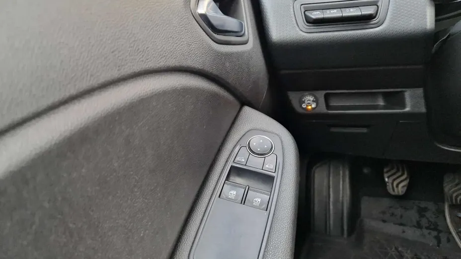 RENAULT Clio Clio 1.0 TCe Equilibre LPG