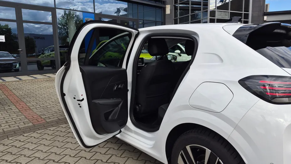 PEUGEOT 208 208 1.2 mHEV Allure e-DCS6