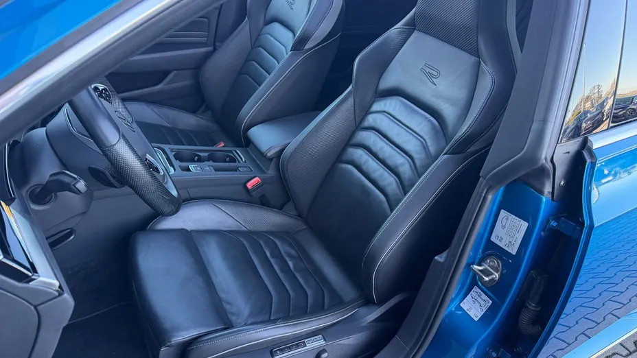 VOLKSWAGEN Arteon -