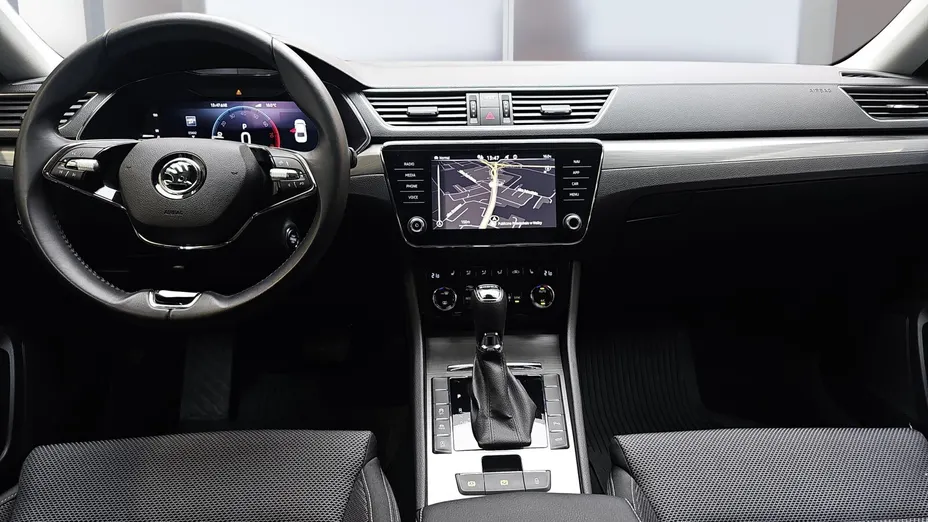 SKODA Superb Superb 2.0 TSI Style DSG