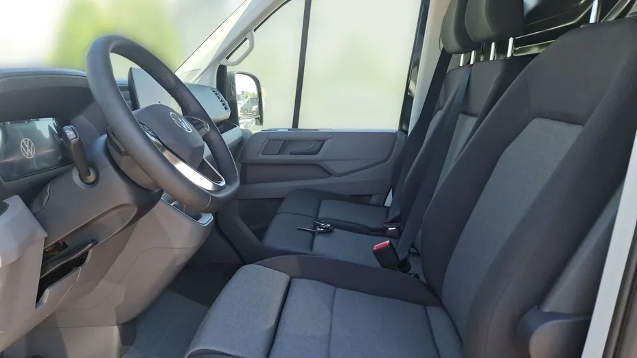 VOLKSWAGEN Crafter Crafter 35 BiTDI 4Motion (9,3m3) aut Nowy