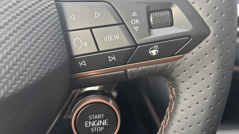 CUPRA Leon Leon 1.5 eTSI mHEV DSG Nowy