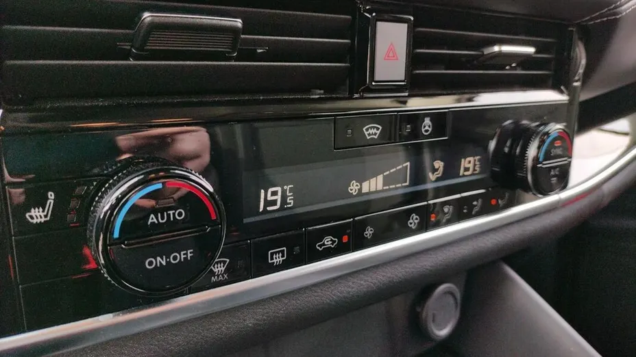 NISSAN Qashqai Qashqai 1.3 DIG-T mHEV N-Connecta