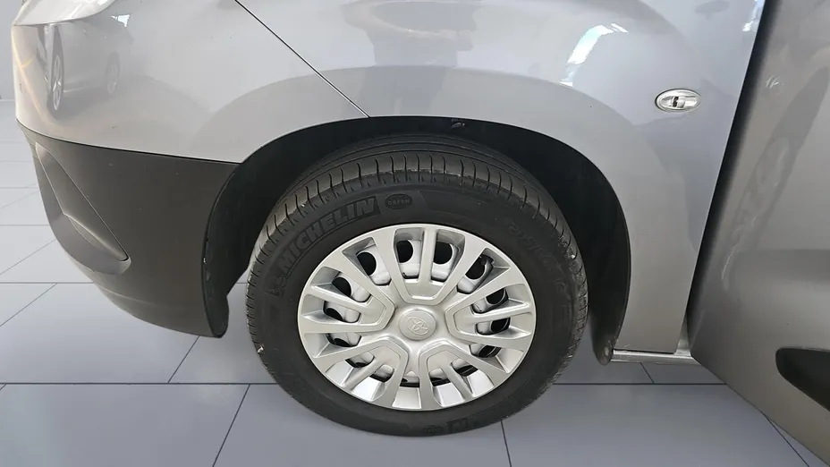 TOYOTA Proace City Proace City 1.5 D-4D Long 2,4t Active