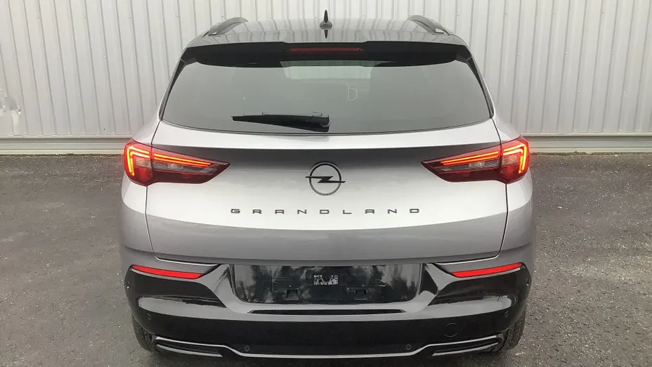 OPEL Grandland -
