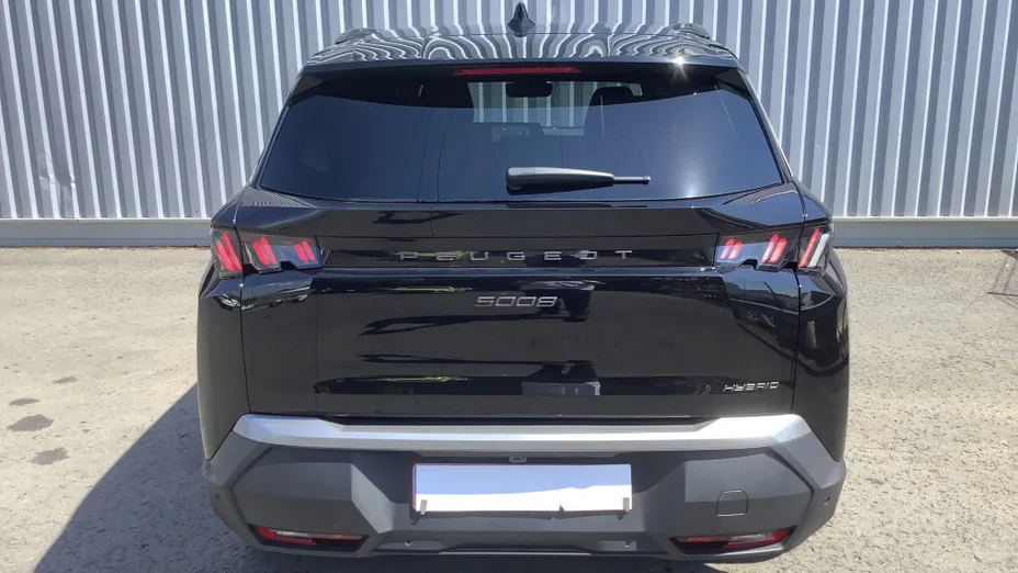 PEUGEOT 5008 -