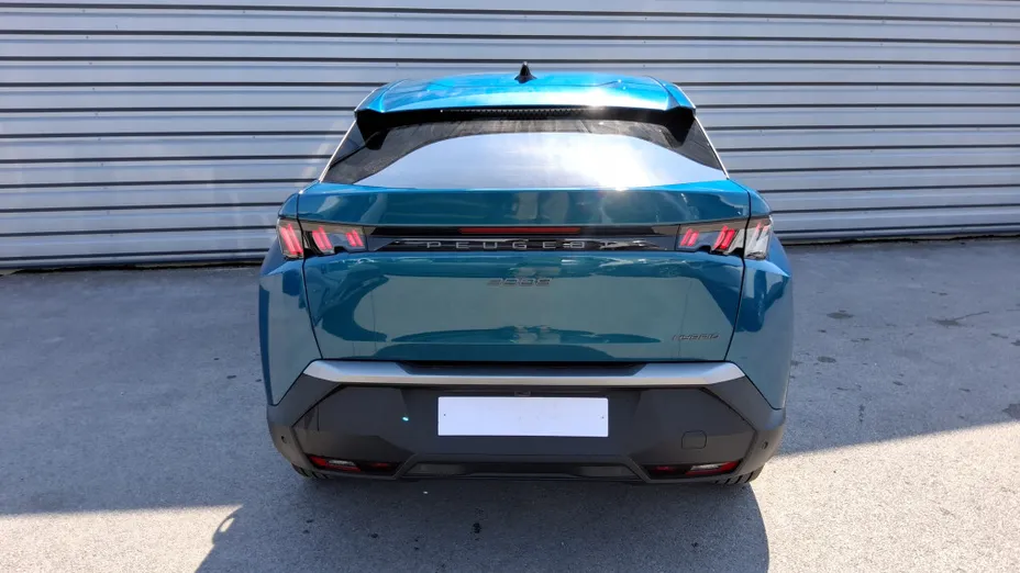 PEUGEOT 3008 -