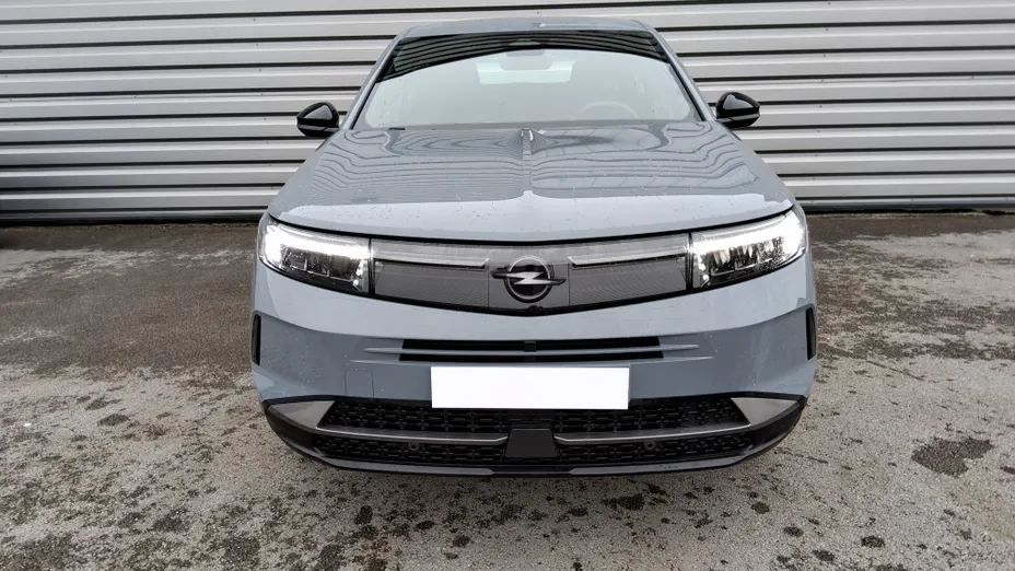 OPEL Grandland -