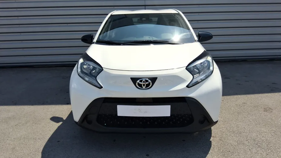 TOYOTA Aygo X -