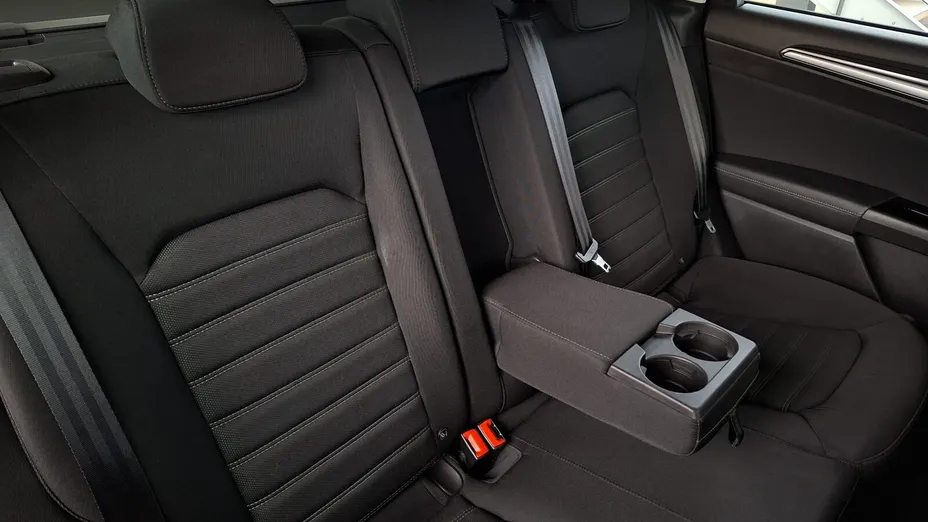 FORD Mondeo Mondeo 2.0 Hybrid Trend