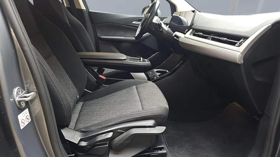 BMW Seria 2 218i aut