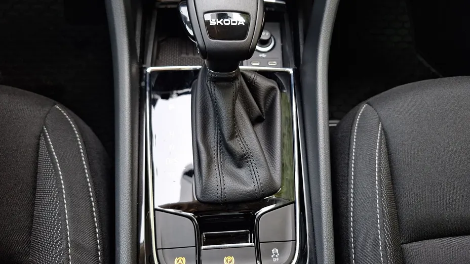 SKODA Karoq Karoq 1.5 TSI ACT Selection DSG