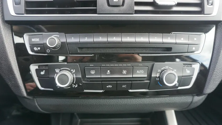 BMW Seria 2 216i GPF Sport Line