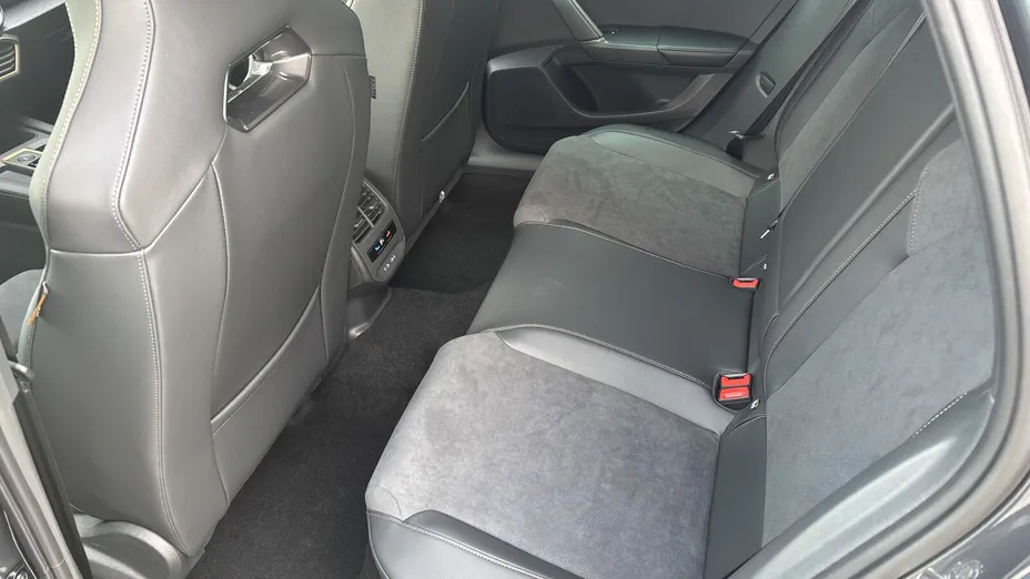 CUPRA Leon Leon 1.5 eTSI mHEV DSG Nowy
