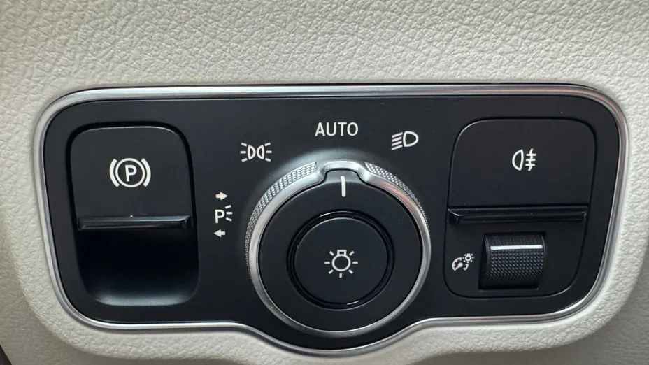 MERCEDES-BENZ GLA GLA 200 mHEV Progressive 7G-DCT