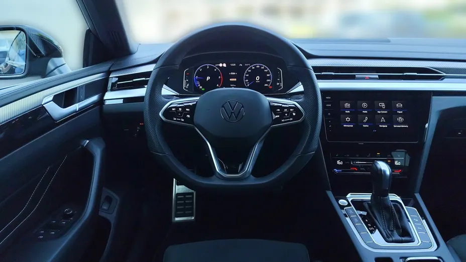 VOLKSWAGEN Arteon Arteon 2.0 TDI 4Motion R-Line DSG