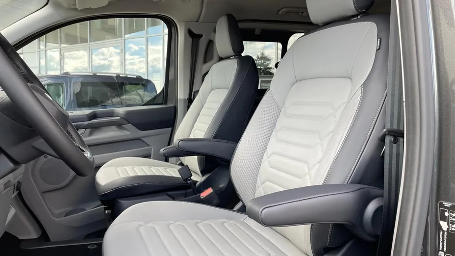 FORD Tourneo Custom Tourneo Custom 2.0 EcoBlue 320 L2 Titanium aut Nowy