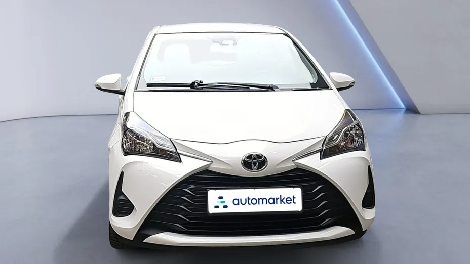 TOYOTA Yaris Yaris 1.5 Active
