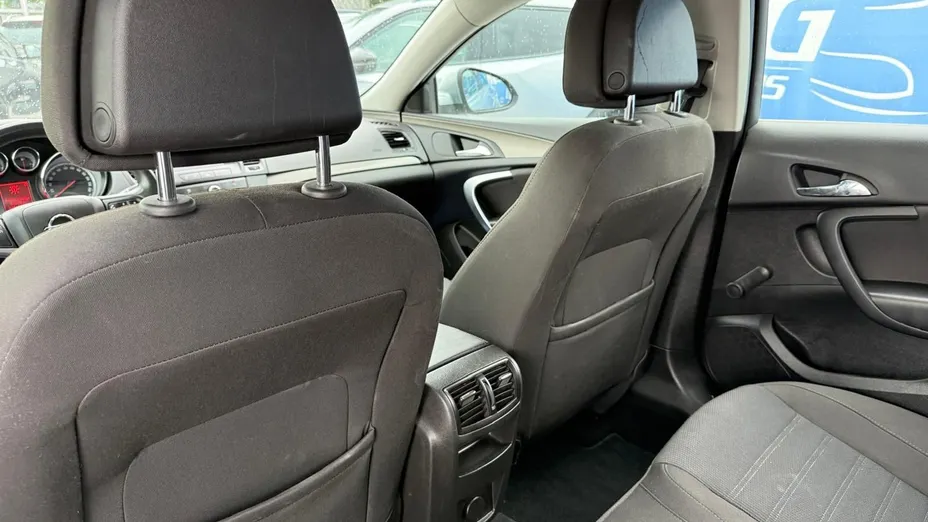 OPEL Insignia -