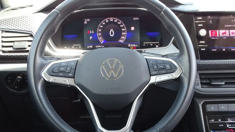 VOLKSWAGEN T-Cross -