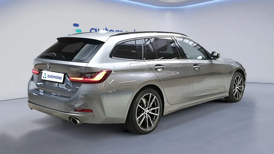 BMW Seria 3 330i xDrive aut