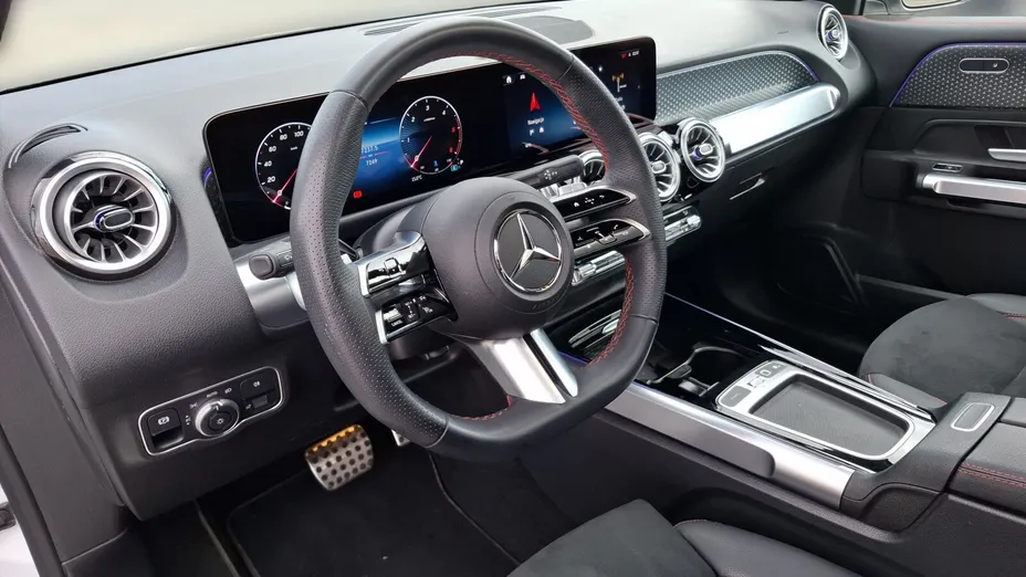 MERCEDES-BENZ GLB GLB 200 d 4-Matic AMG Line 8G-DCT