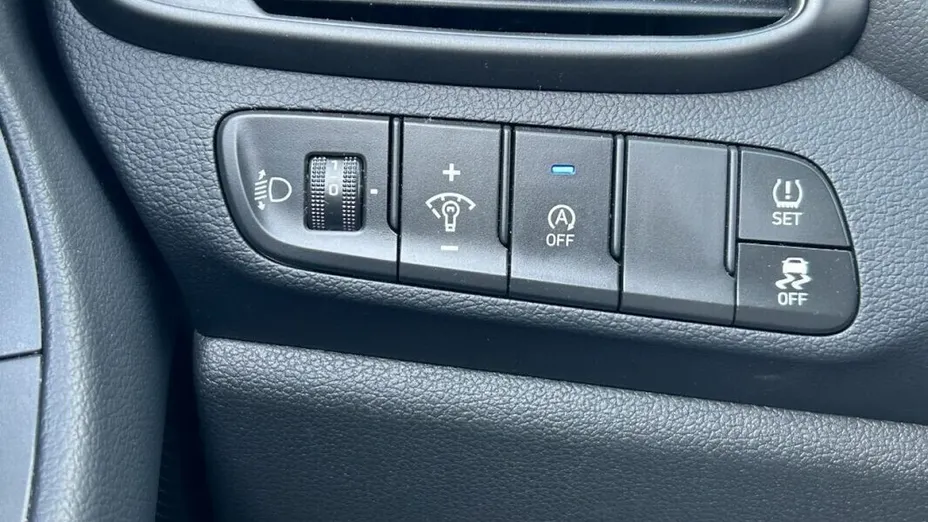 HYUNDAI i30 i30 1.0 T-GDI Smart